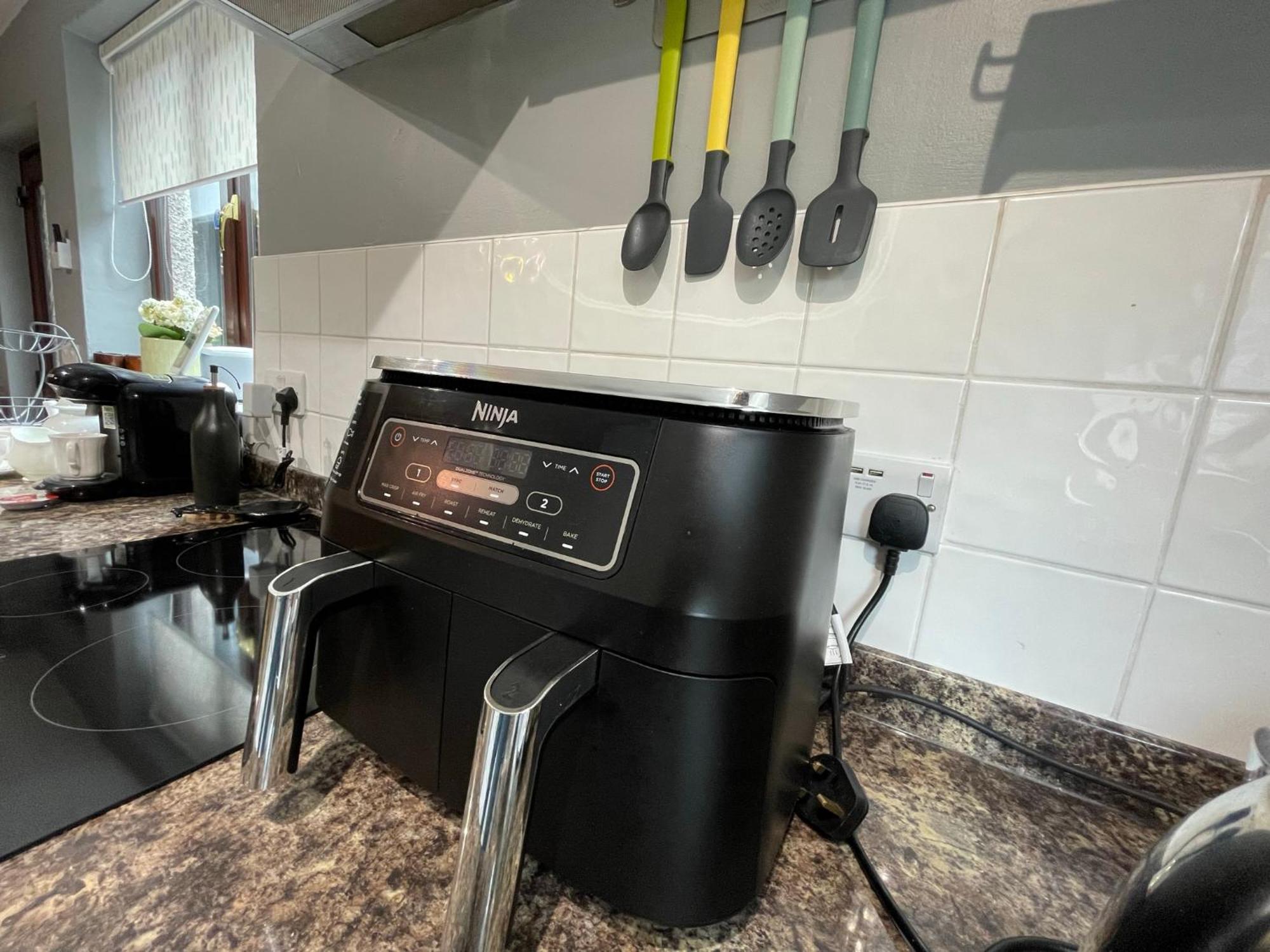 Muddy Paws Cottages - The Nook Taddington Esterno foto