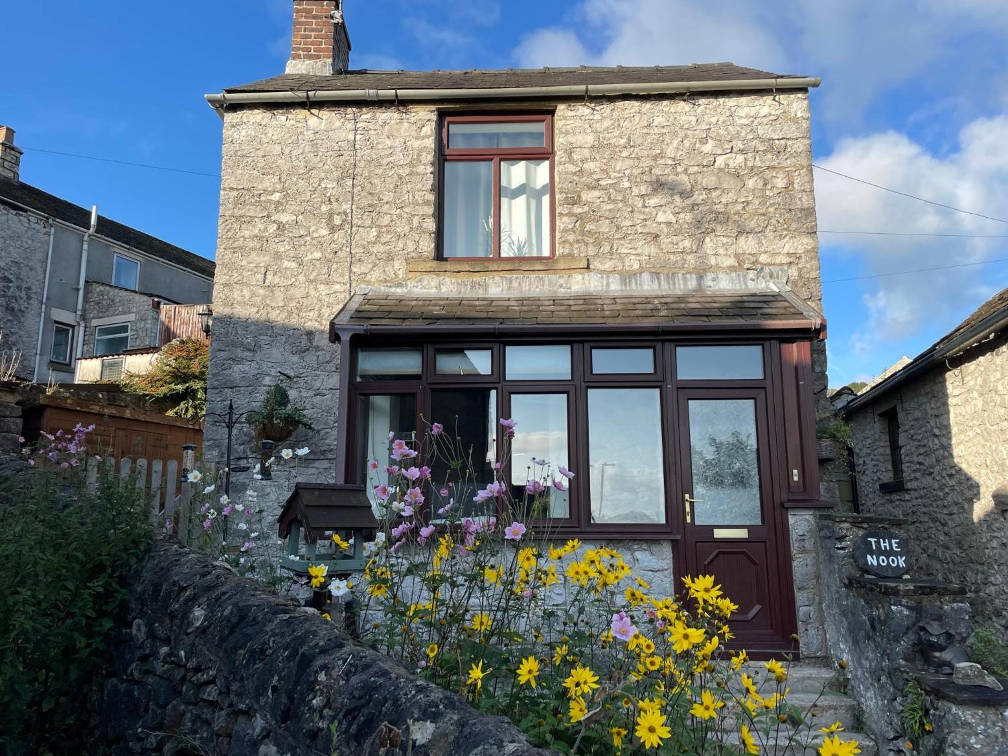 Muddy Paws Cottages - The Nook Taddington Esterno foto